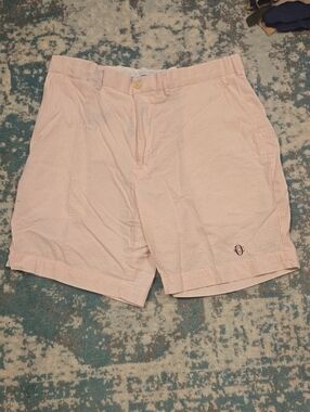Men's Seersucker Flat-Front Shorts in Light Pink